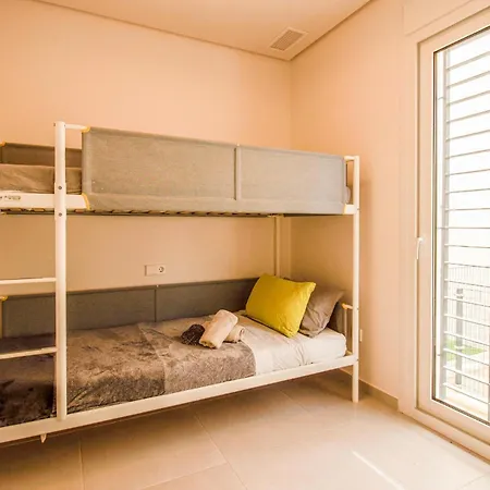 3 Bedroom Gorgeous In Holiday home Torrevieja