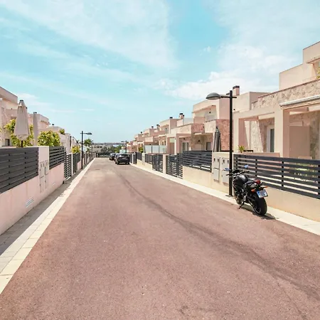 3 Bedroom Gorgeous In Holiday home Torrevieja